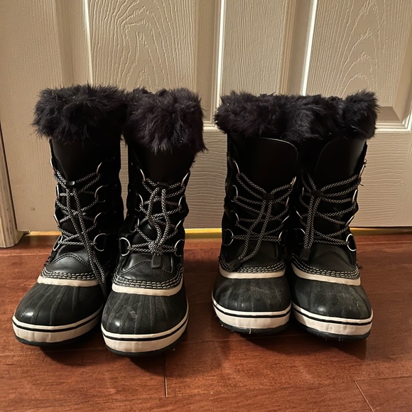 TWO Pairs of Kids Sorel Boots - Picture 1 of 8